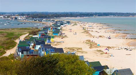 Mudeford Holidays - Places to Stay in Mudeford, Dorset