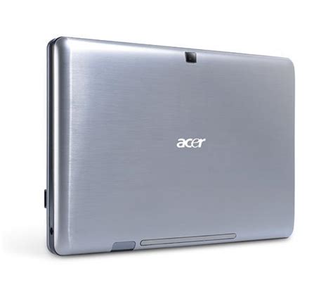 Acer Iconia Tab W500, 10.1-inch tablet running Windows 7