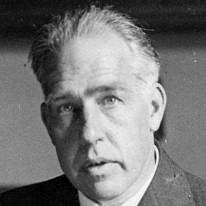 Niels Bohr - Trivia, Family, Bio | Famous Birthdays