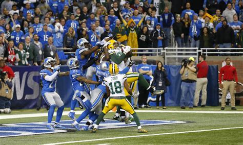 Watch the Packers Beat the Lions on a Last-Second Hail Mary (Video) | FootBasket