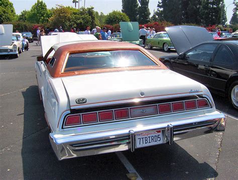 1975 Ford Thunderbird - Information and photos - MOMENTcar