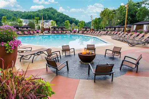 Harrah's Cherokee Casino Resort, Cherokee: $56 Room Prices & Reviews ...