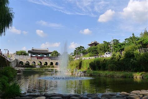 Chosun Picnic Day Tour - Korean Folk Village: Triphobo