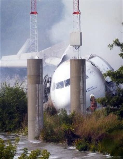 Air France Flight 358 Crash - CBS News