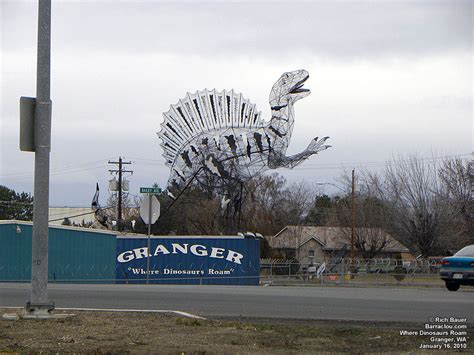 Dinosaurs in Granger, Washington Attractions Attractions - Barraclou.com