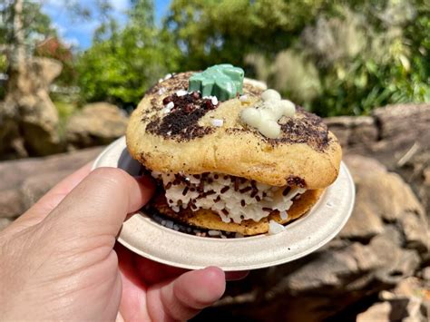 REVIEW: Unearth the New Dino Dig Ice Cream Sandwich at Dino-Bite Snacks ...
