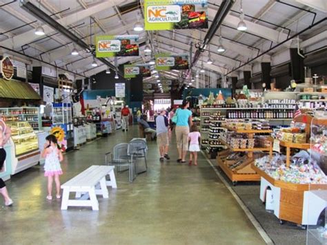 NC State Farmers Market, Raleigh- A Great Afternoon of Veggies, Fruits