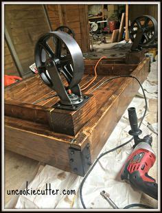 Industrial Coffee Table - A Quick and Easy DIY | Industrial coffee table, Industrial coffee, Diy ...