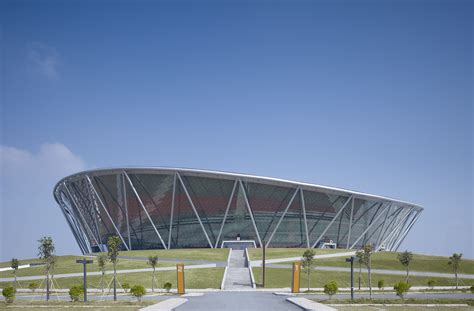 Basketball Stadium in Dongguan / gmp Architects | ArchDaily