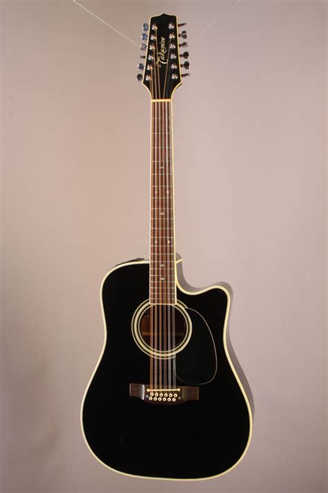 Vince Gill is Selling Some of His Prized Guitars [Pics]