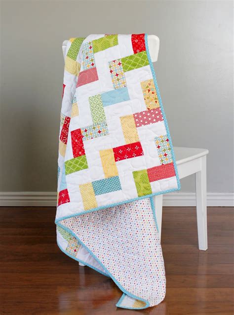 A Bright Corner: Bright Baby Quilt