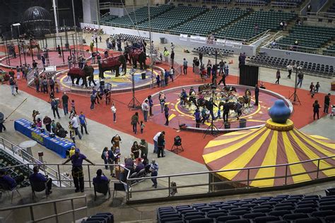 2014 Shrine Circus snares, dazzles children | News | kdhnews.com