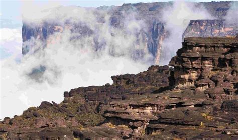 Mount Roraima's Most Awe-Inspiring Photos All In One Place