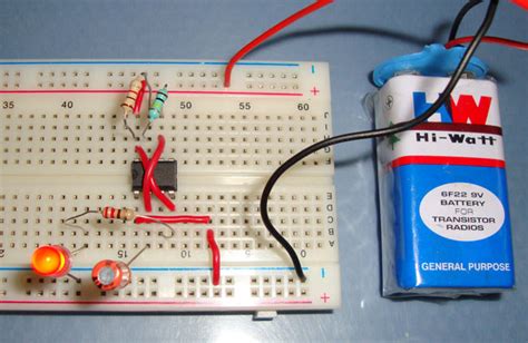 555 Timer Astable Multivibrator Circuit Diagram