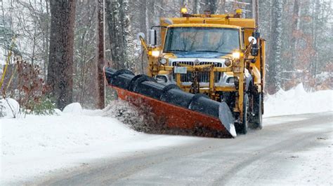 Illinois Department of Transportation searches for snow plow drivers