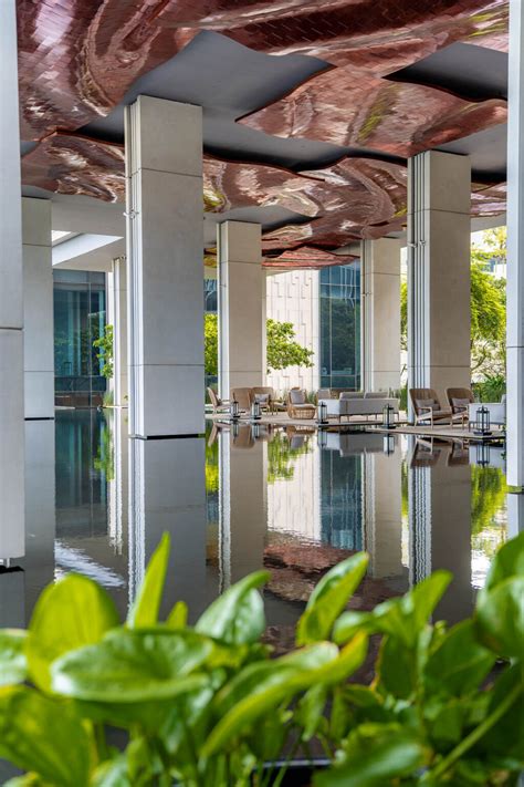 Hotel Review: Four Seasons Hotel Bangkok at Chao Phraya River | She ...