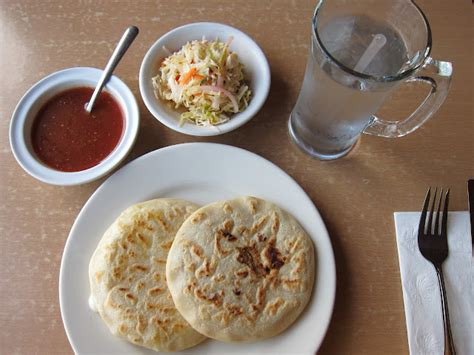 THE BIG EAT: (30) Pupusas @ Balompie Cafe