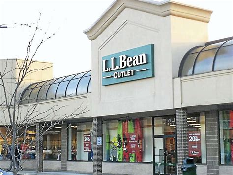 Bean family member’s Trump support sparks calls for boycott of retailer