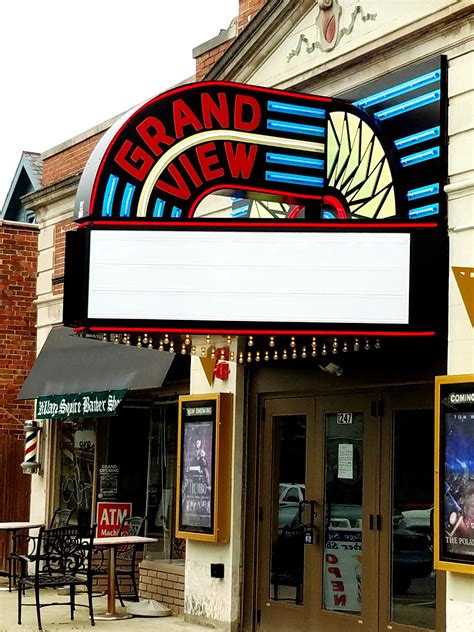 The Grandview Theater - A New Sign with a Long History