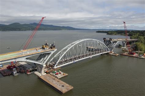 Lake Champlain Bridge Receives ACEC Engineering Excellence Award