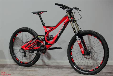 Downhill Bike on Pinterest | Specialized Mountain Bikes, Mountain ...