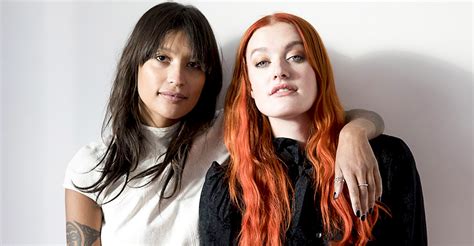 Klart: Icona Pop till Så mycket bättre – "Ska bli helt sjukt!" | Baaam