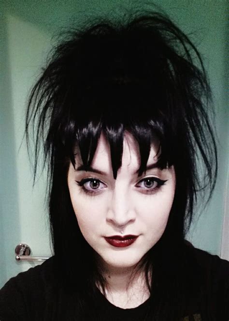 Lydia Beetlejuice Hair Tutorial - Valentehair.com