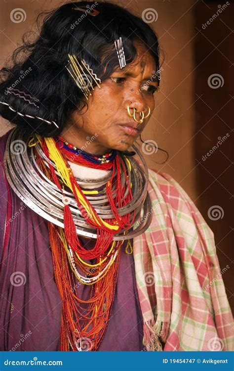 Indian Tribal Women editorial photography. Image of middle - 19454747