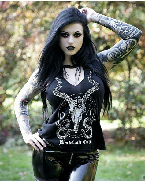 Gothic Girls, Pastel Goth Fashion, Dark Fashion, Gothic Fashion, Gothic Metal, Dark Gothic, Goth ...