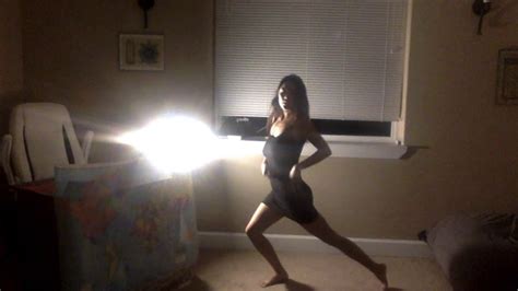 House Music Impromptu Dance (Study Break!) - YouTube