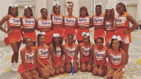 EWU Cheerleading Squad Earns Bid to Nationals