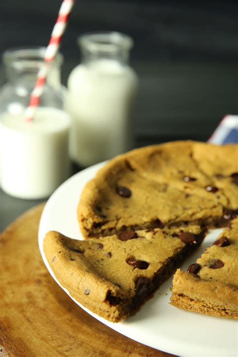 Pizza Hut on Twitter: "#ChocolateChipCookieDay ready. https://t.co ...