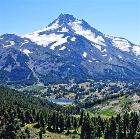 16 Perfect Trails for Exploring Mount St. Helens | Hiking & Biking ...