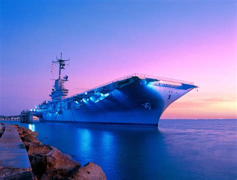 The "Blue Ghost" USS Lexington in Corpus Christi [3300x2520] : MilitaryPorn