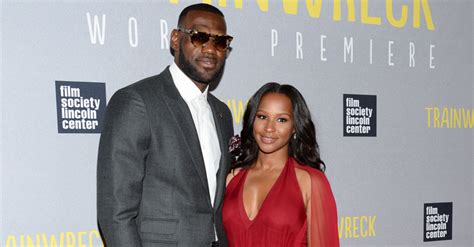 LeBron James Net Worth 2020: Earnings, Endorsements, Wife, Kids | Fanbuzz