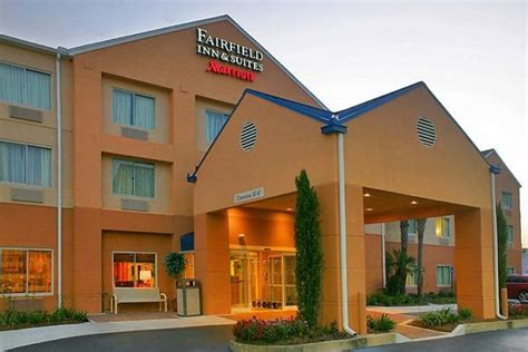 Hotel in Brunswick | Fairfield Inn and Suites by Marriott Brunswick ...