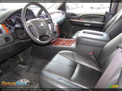 Ebony Interior - 2007 Chevrolet Suburban 1500 LTZ Photo #15 | DealerRevs.com