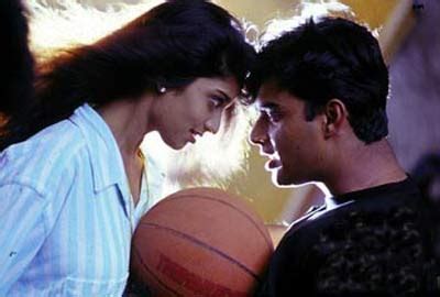 Wallpaper Alaipayuthey Images - Kadhal sadugudu video song | alaipayuthey tamil movie | madhavan ...