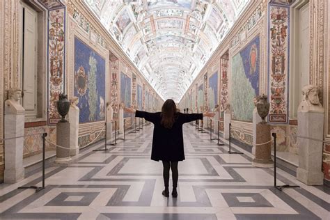 VIP Vatican After Hours Night Tour with Sistine Chapel - Context Travel