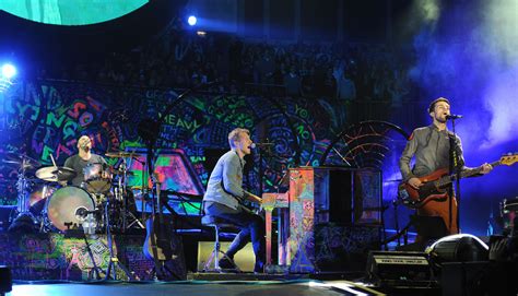 Mylo Xyloto Tour [December 9, 2011] - Coldplay Photo (27766014) - Fanpop