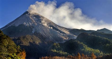 Gunung Merapi Sleman Yogyakarta Jawa Tengah | Berita Terkini dan Terupdate,Olahraga,Teknologi ...