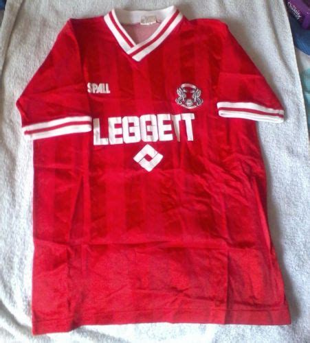 Leyton Orient 1987-88 Kits