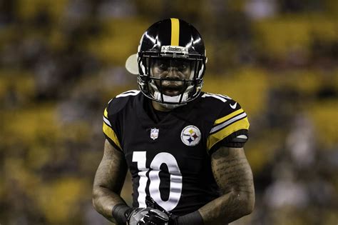 The Steelers sign two new wide receivers to the practice squad