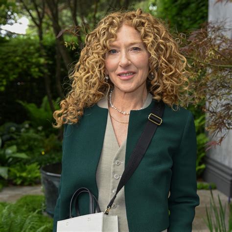 Kelly Hoppen's five top tips for creating the perfect outdoor living room