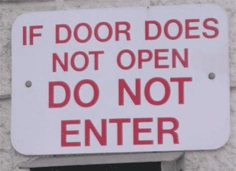 Funny Door Signs That Don’t Make Sense