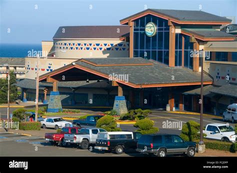 Casino chinook winds fotografías e imágenes de alta resolución - Alamy