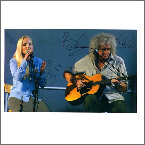 B40597 - Brian May Kerry Ellis Signed Photograph 2012 (UK) - Tracks