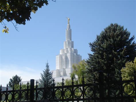 Idaho Falls Temple Visitor’s Center - Fun In Rexburg