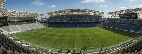 LA'S BEAUTIFUL BMO STADIUM FOR LAFC & ACFC • SoccerToday