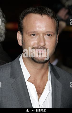 TIM MCGRAW FRIDAY NIGHT LIGHTS FILM PREM GRAUMAN'S CHINESE THEATRE HOLLYWOOD USA 06 October 2004 ...